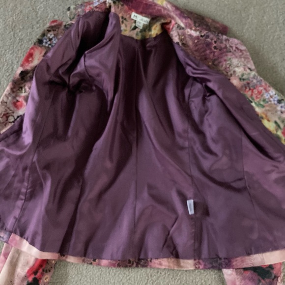 Multi color jacket - Picture 3 of 3